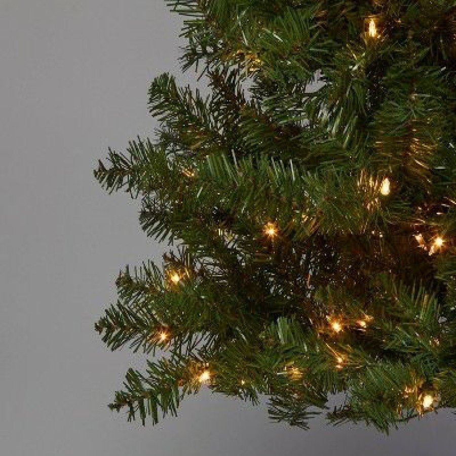 Alberta Spruce * | 9' Pre-Lit Slim Alberta Spruce Hinged Artificial Christmas Tree Clear Lights Wondershop