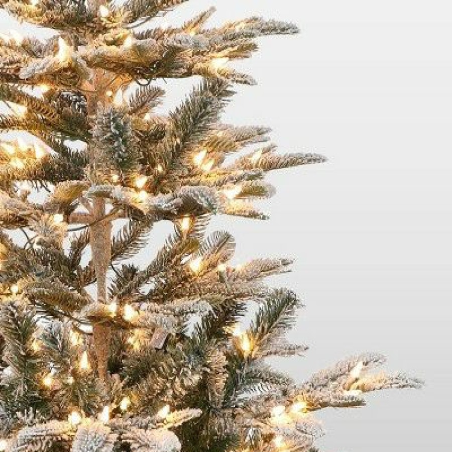 Fir Wood * | 4.5Ft Pre-Lit Flocked Alaskan Fir Artificial Christmas Tree Puleo