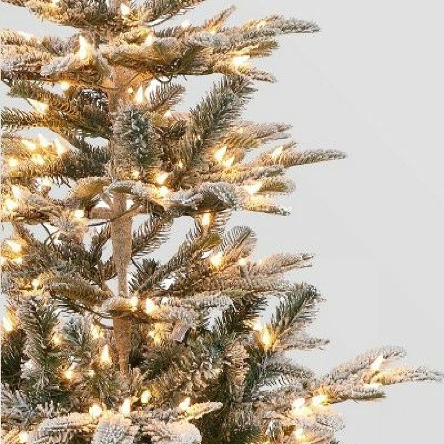 Fir Wood * | Puleo 7.5Ft Pre-Lit Artificial Christmas Tree Flocked Full Alaskan Fir