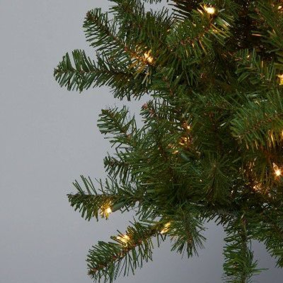 Alberta Spruce * | 7' Pre-Lit Alberta Artificial Christmas Tree Clear Lights Wondershop