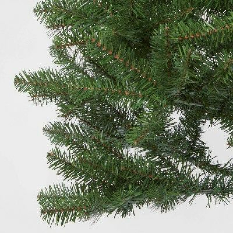 Alberta Spruce * | 7' Unlit Slim Alberta Artificial Christmas Tree Wondershop