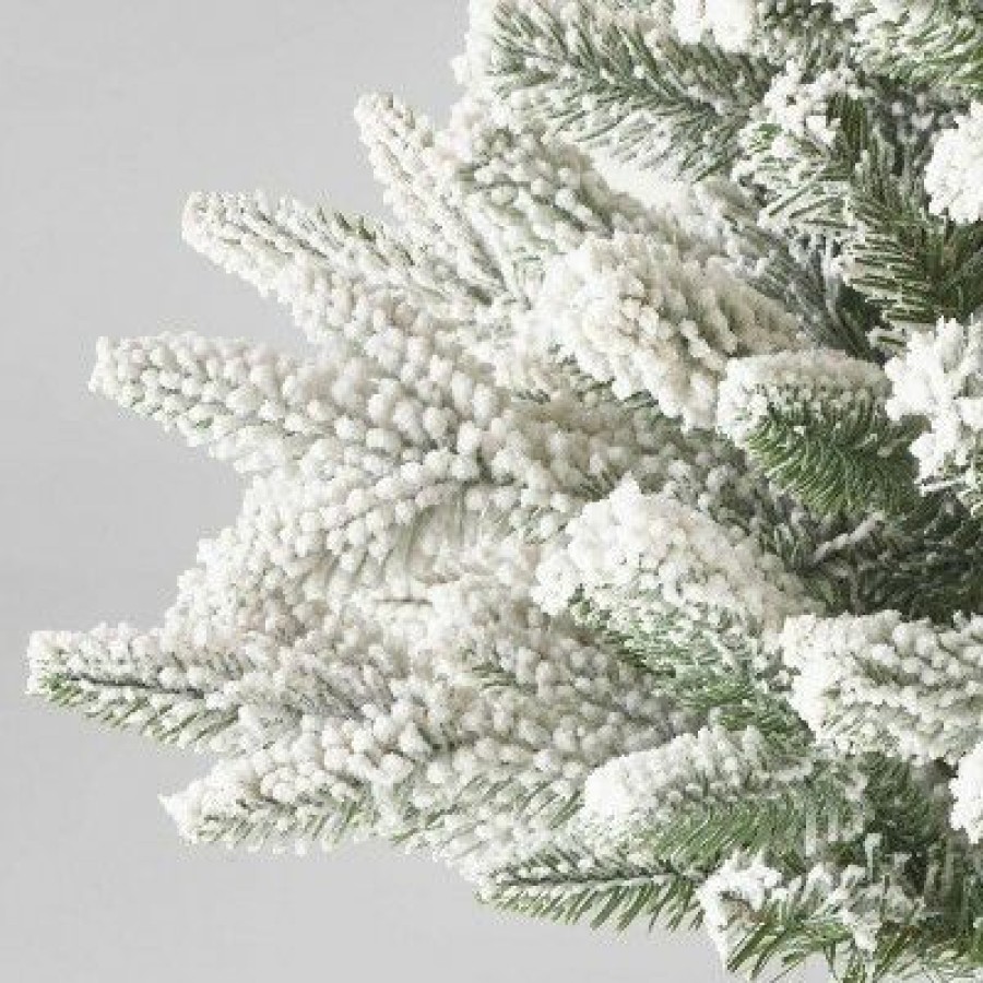 Balsam Fir * | 3.5' Unlit Flocked Balsam Fir Artificial Christmas Tree Wondershop